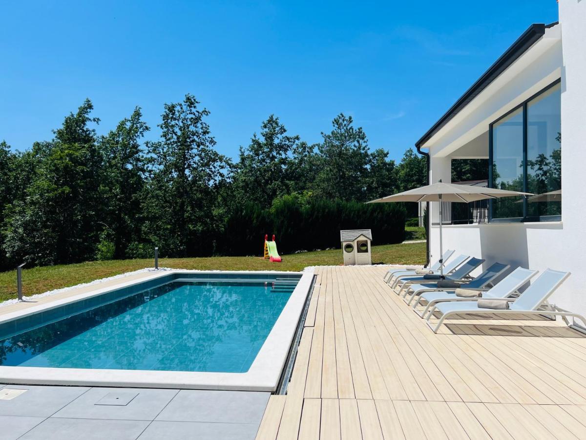 Vila Prisunca Jacuzzi & Swimming Pool Pazin Luaran gambar