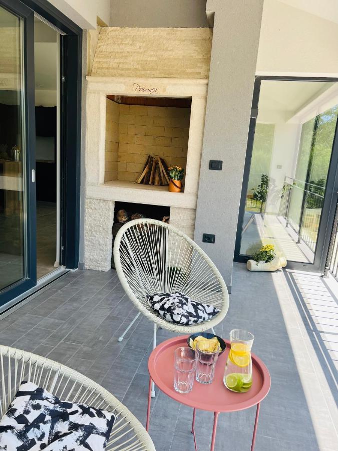 Vila Prisunca Jacuzzi & Swimming Pool Pazin Luaran gambar